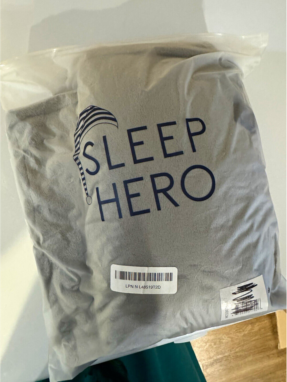 Apollo 3-in-1 Cordless Heated Blanket Cape Pillow Power Bank Gray Tested